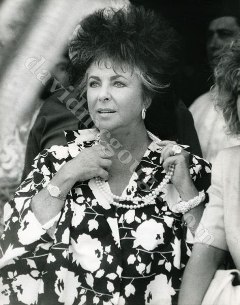 Elizabeth Taylor ,1989 Morocco.jpg